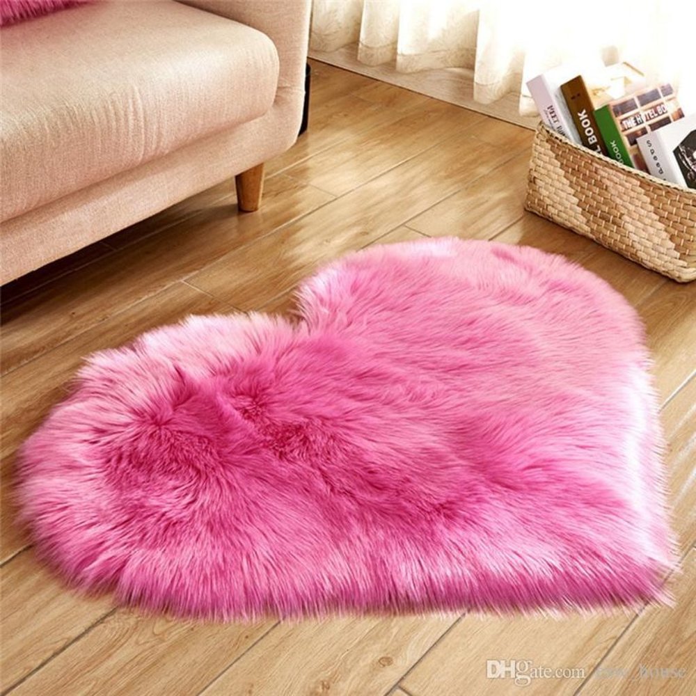 Plush Shape Carpet Heart Shape Rug